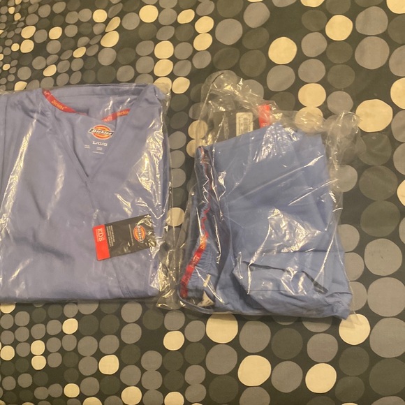 New in bag dickie scrub pants never worn - Picture 2 of 2